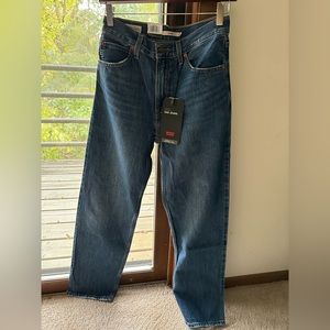 Levi’s Dad Jean *new*